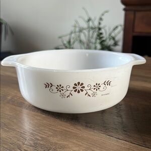 Vintage Dynaware Termocrisa Milk Glass Casserole Baking Dish w BrownDaisy 1940'
